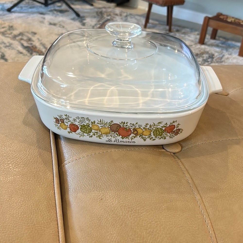 Corning’s Le Romarin casserole dish - Picture 6 of 8